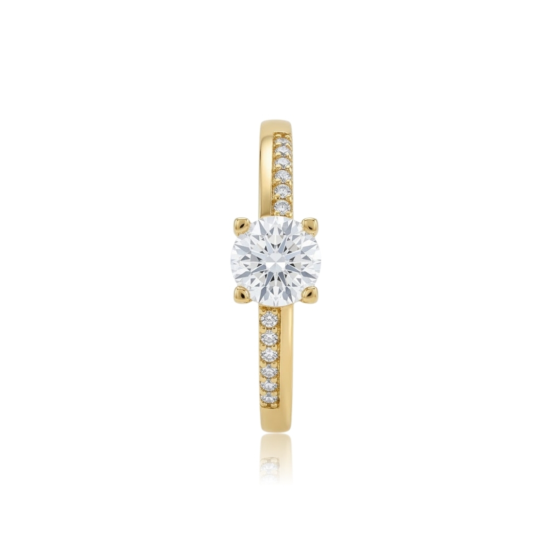 Anel solitário com zircônia e laterais cravejadas folheado a ouro 18k